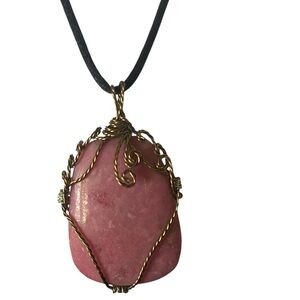 Vintage Y2K Pink Stone filigree Pendant Necklace boho witchy whimsigoth jewelry